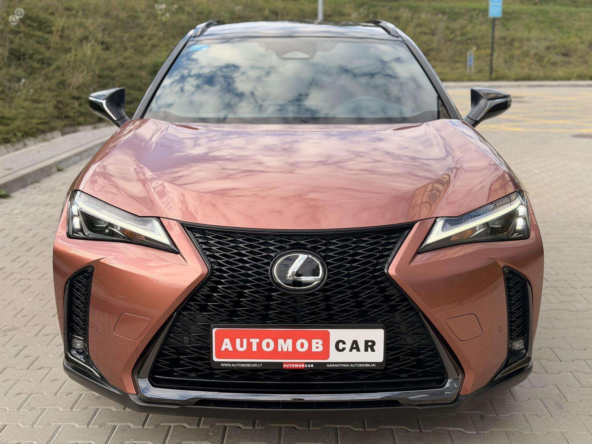 Lexus UX 300h nuotrauka 4