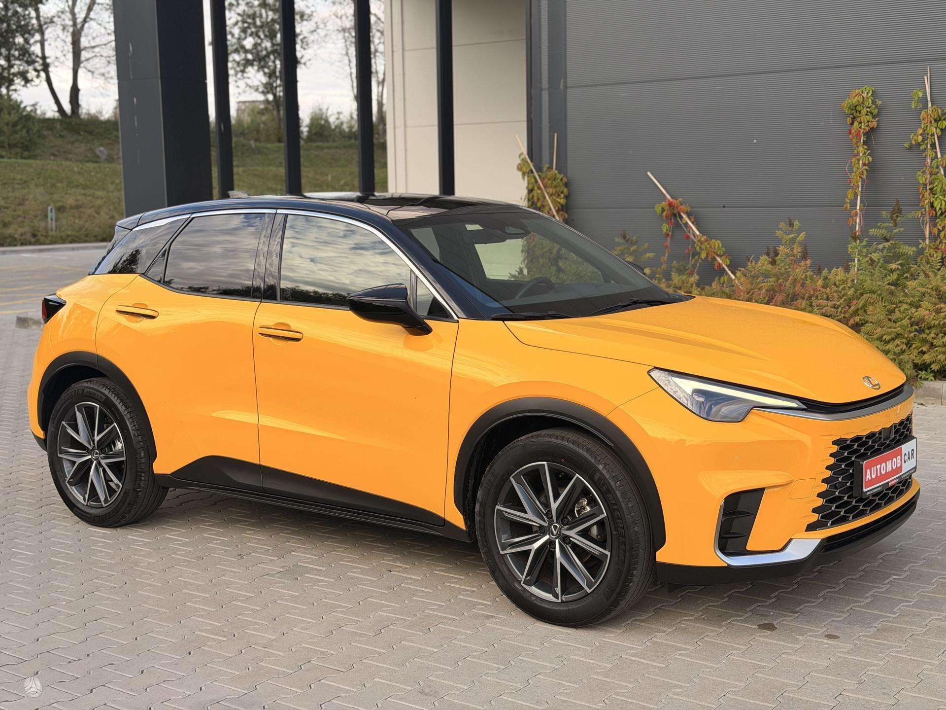 Lexus LBX nuotrauka 7