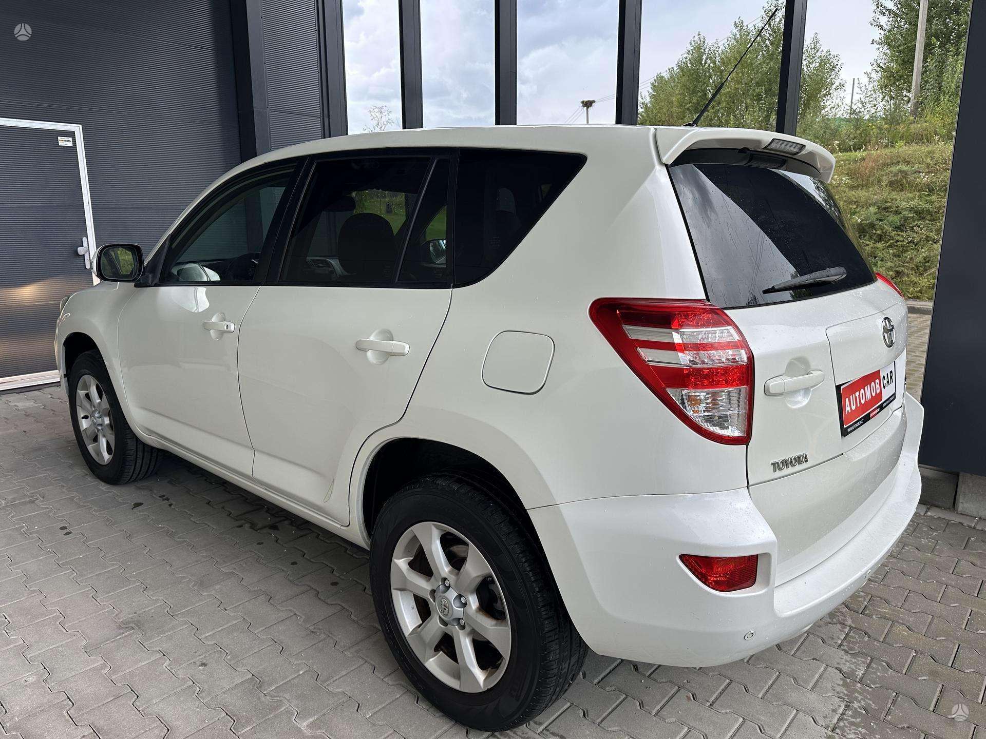 Toyota RAV4 nuotrauka 5