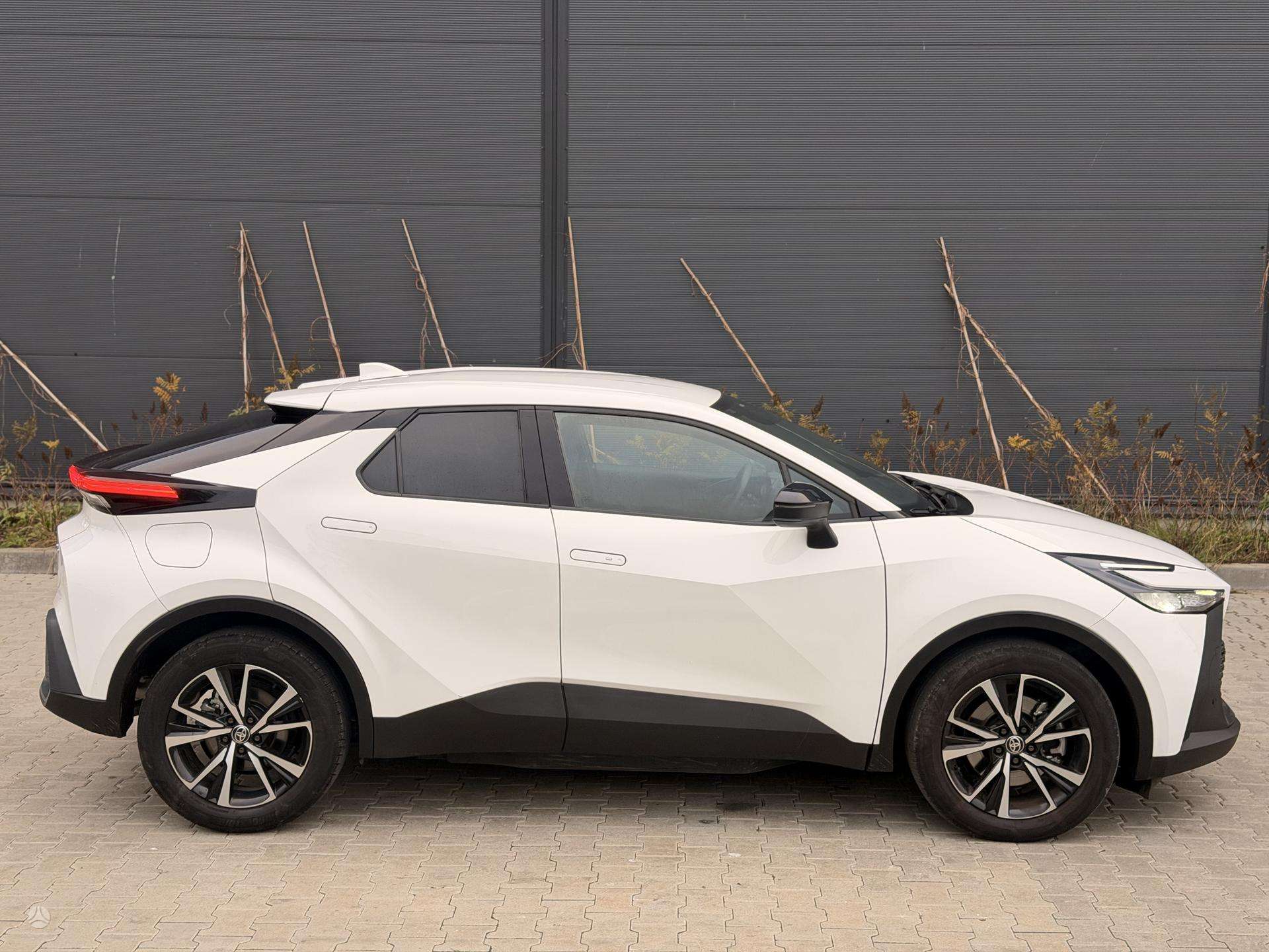 Toyota C-HR nuotrauka 8