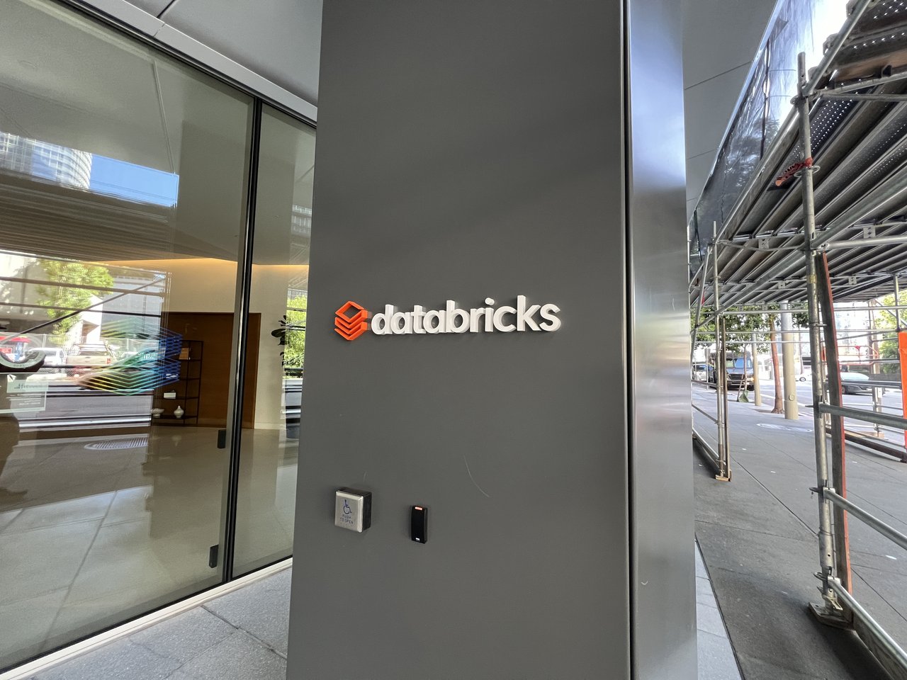 Databricks Pledges $850M Investment to Bolster UK AI Operations