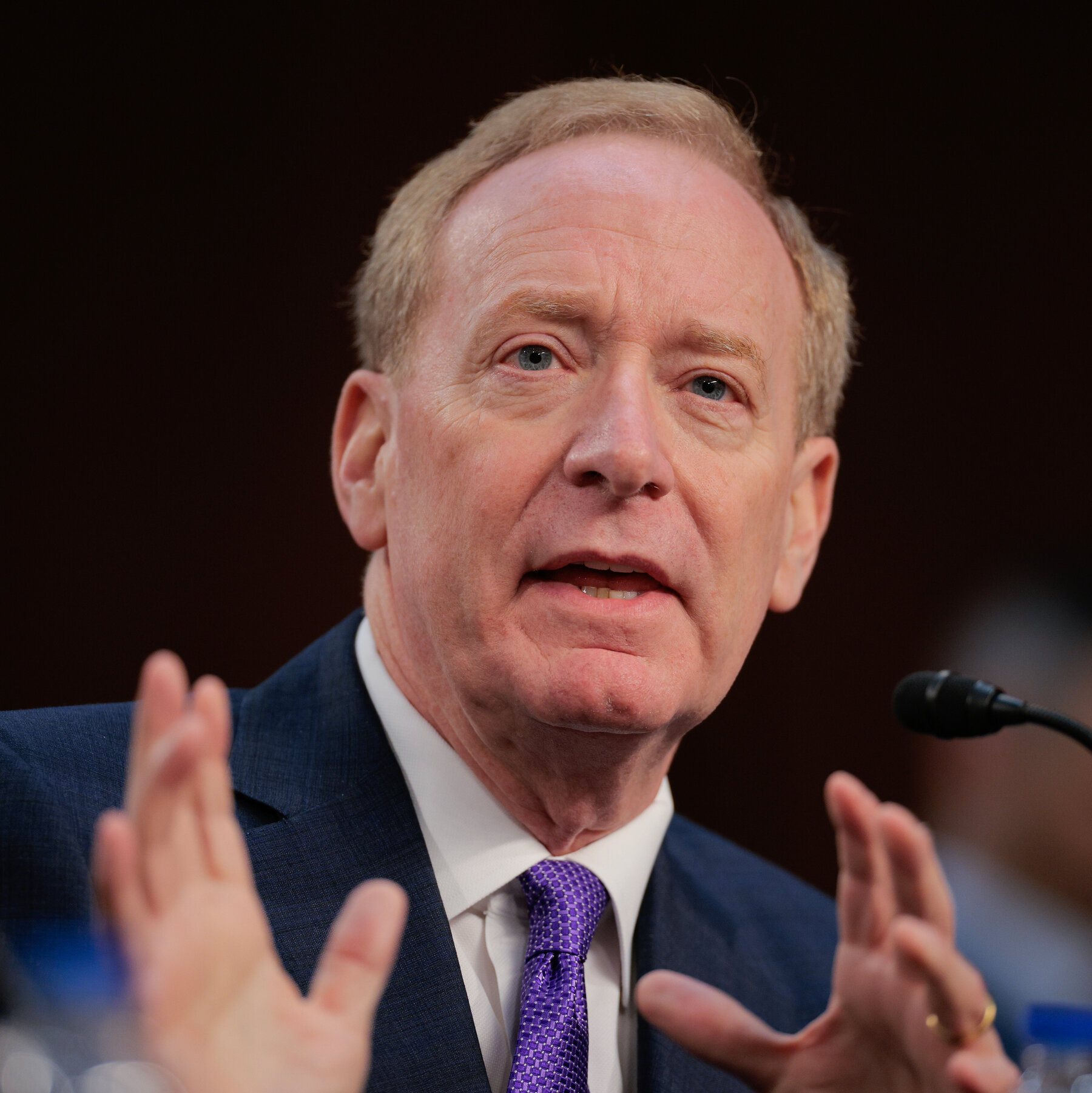 Microsoft Pledges Higher Energy Payments: Community Relief, Political Praise