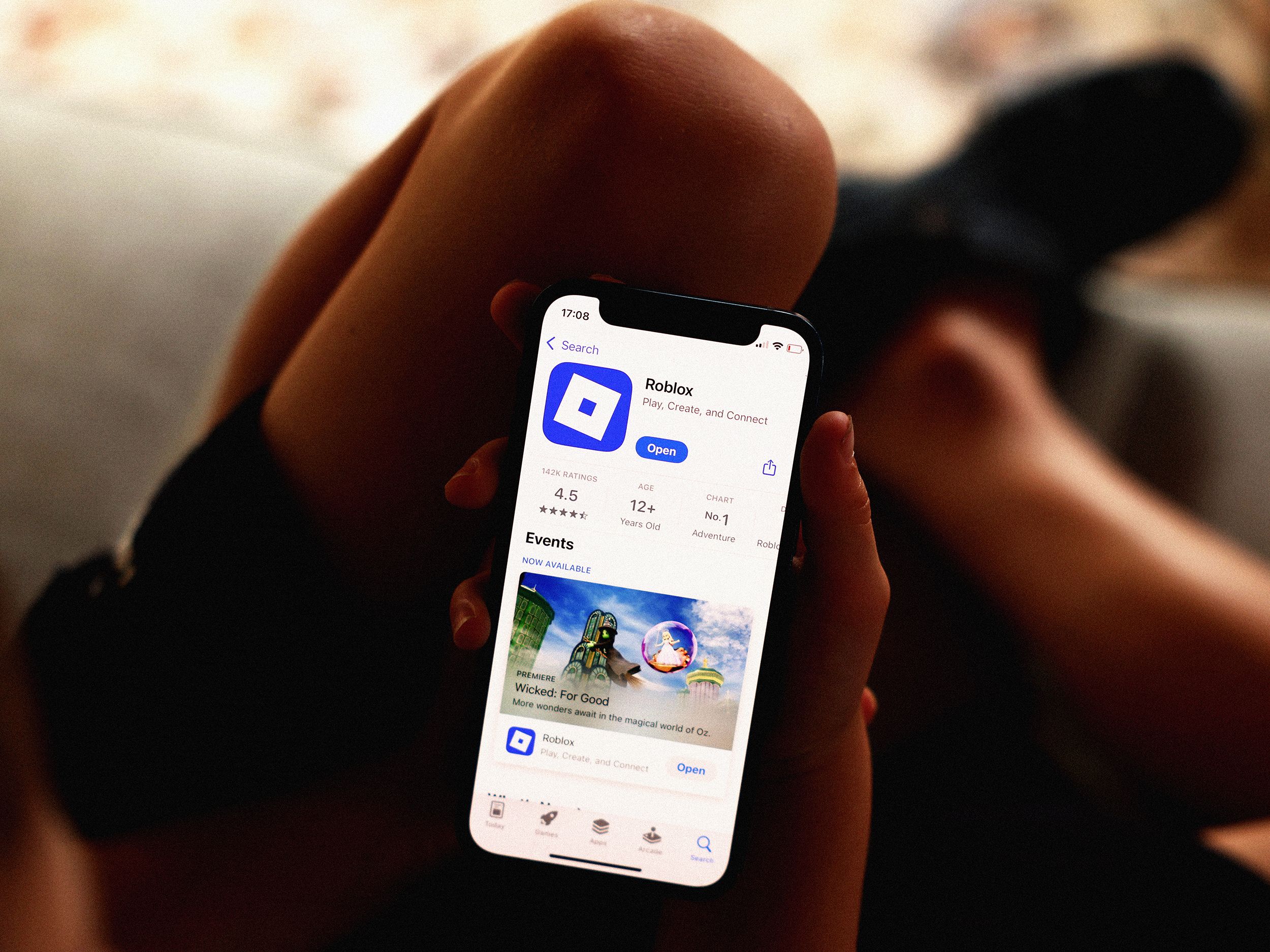 Roblox's AI Age Verification Under Fire for Inaccuracy