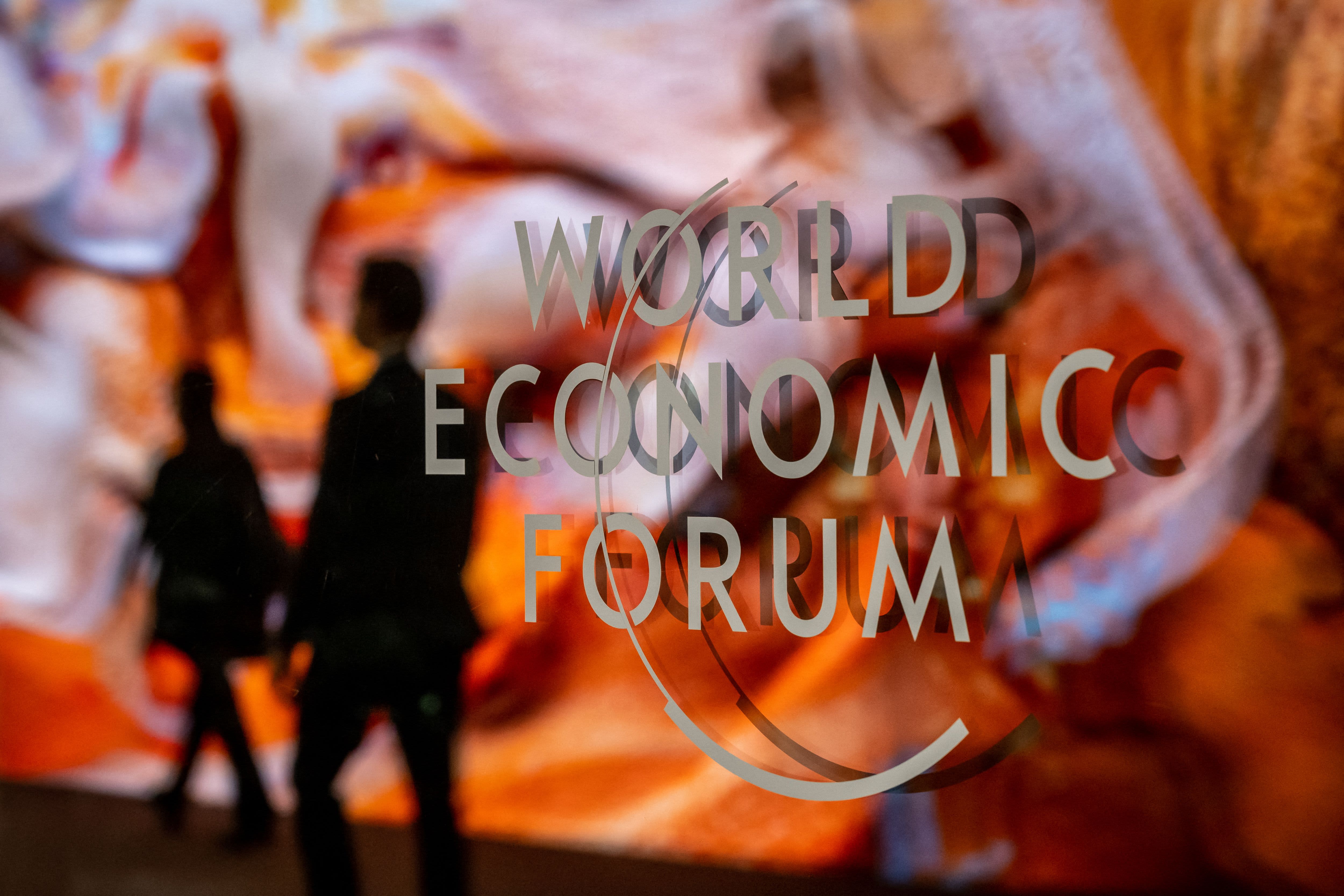 WEF Warns: Geoeconomic Confrontation & AI Risks Top Global Concerns