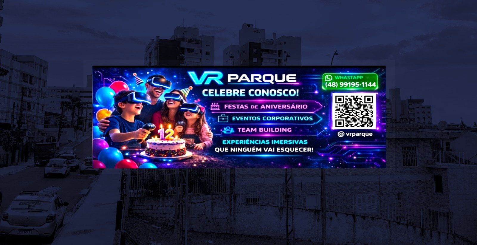 Mockup noturno do frontlight com arte de VR Parque