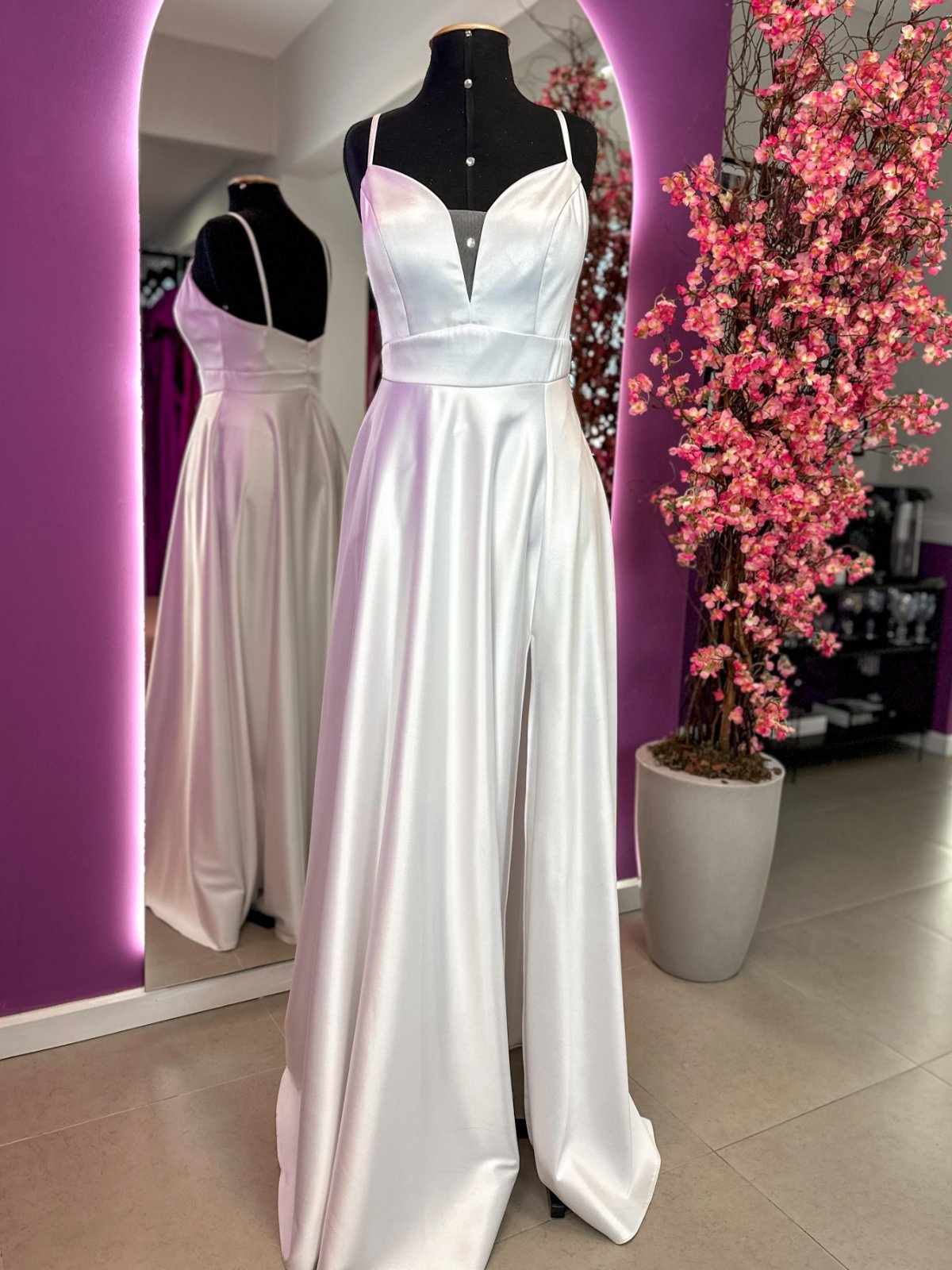 Manuela Branco - Aluguel de Vestido em Florianópolis | Sassy Dressy