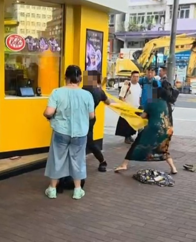 深水埗MMA!買杯雪糕搞到血灑街頭?扯頭髮摔落地極殘暴!背後隱藏社會對弱勢社群殘酷真相!