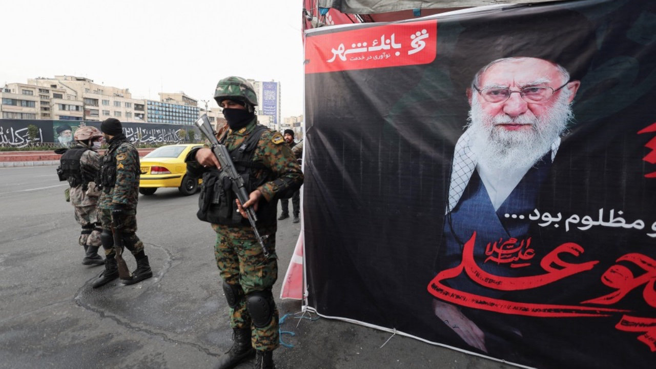 伊朗拘捕97名「協助以色列人士」：情報戰升級與中東暗流湧動