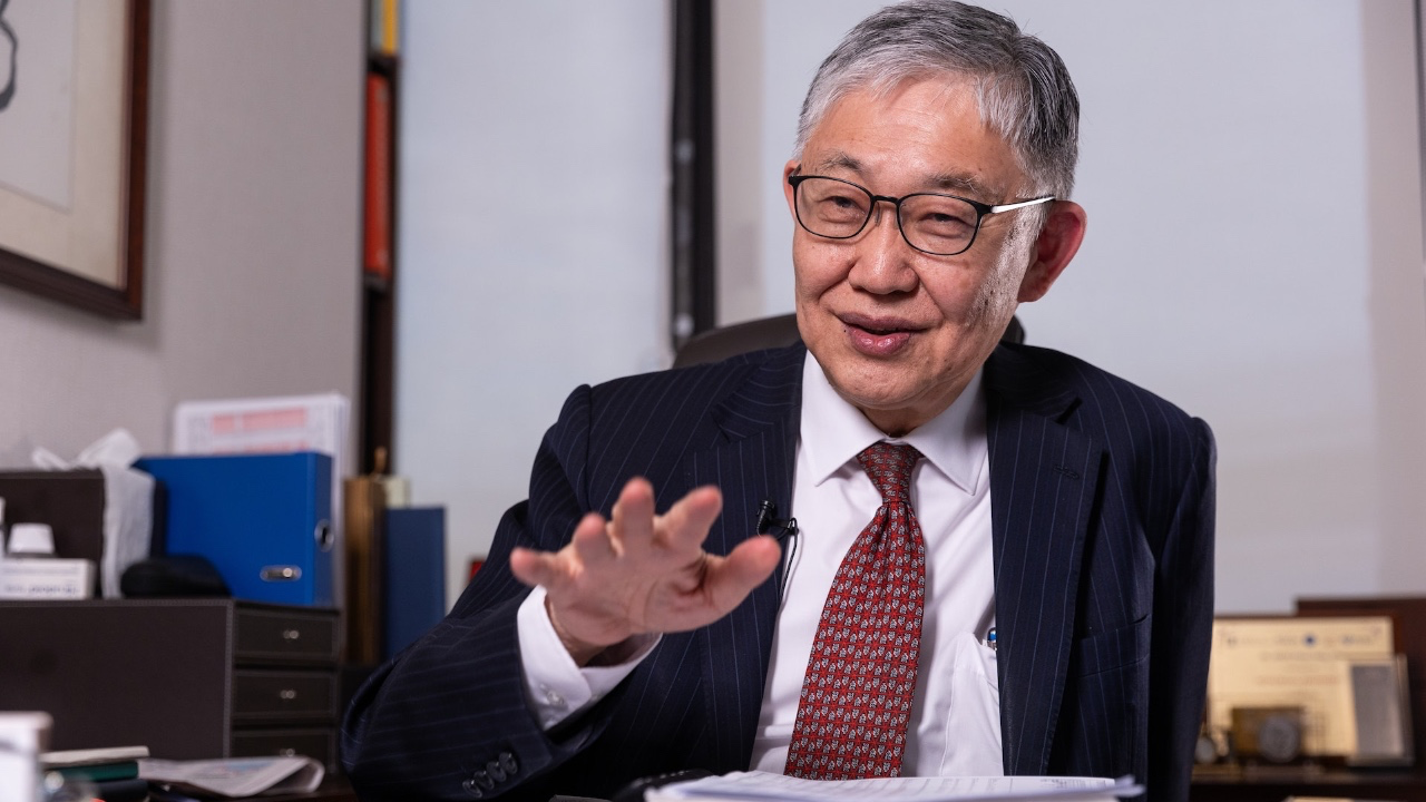 港樓市轉勢:施永清預言升20% 陸東警告逃生門!