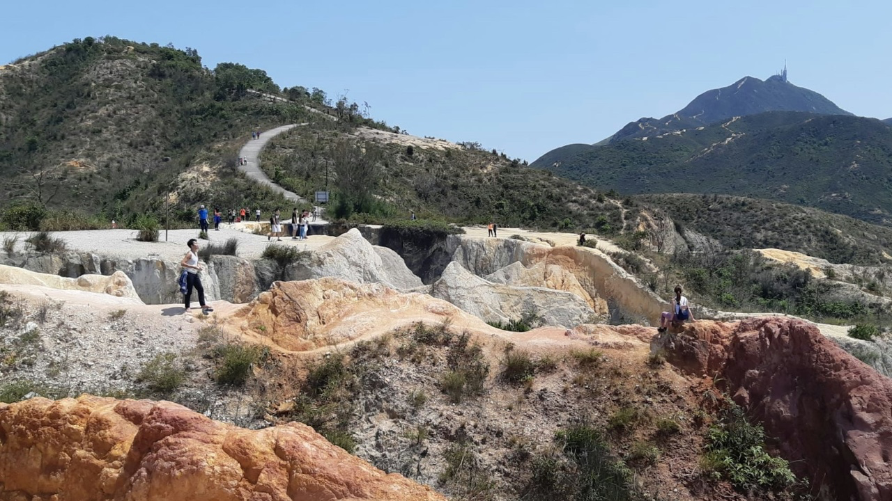 沉睡數十年的計時炸彈!剖析為何香港行山徑頻頻挖出二戰未爆彈?