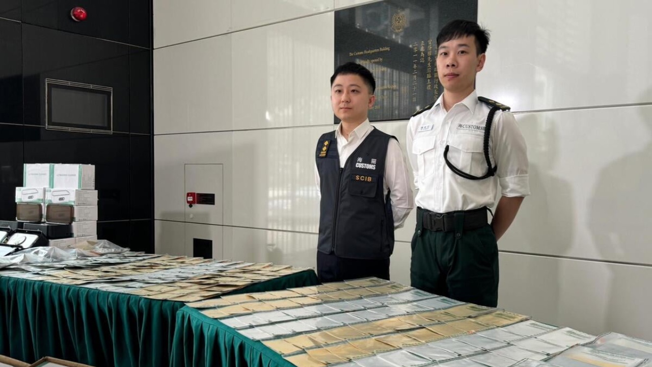 香港海關嚴打貴金屬洗錢：未註冊交易逾12萬港元，公司董事遭拘捕！