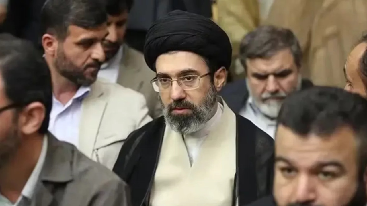 伊朗政局詭譎:高層「投美」傳聞與權力核心的暗流湧動