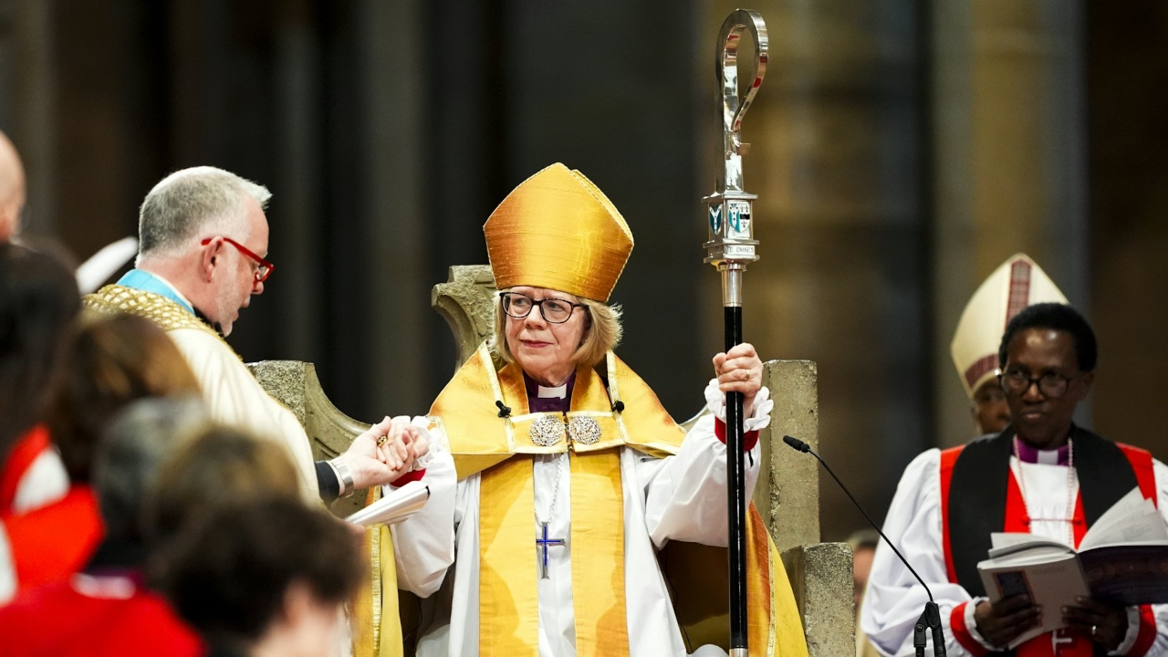 英國聖公會迎來首位女性坎特伯雷大主教:千年傳統的突破與當代挑戰