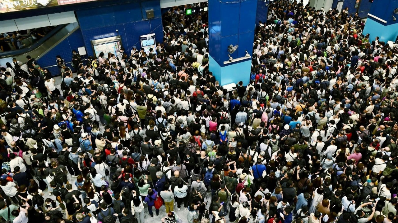 東鐵綫驚爆離奇事故，停擺兩小時！35歲男子闖路軌觸電3大疑點逐層拆解！