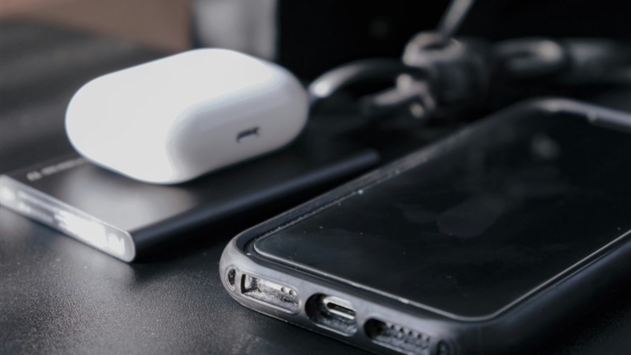 國際民航組織新規:飛機攜帶外置充電器限兩件,飛行中嚴禁充電