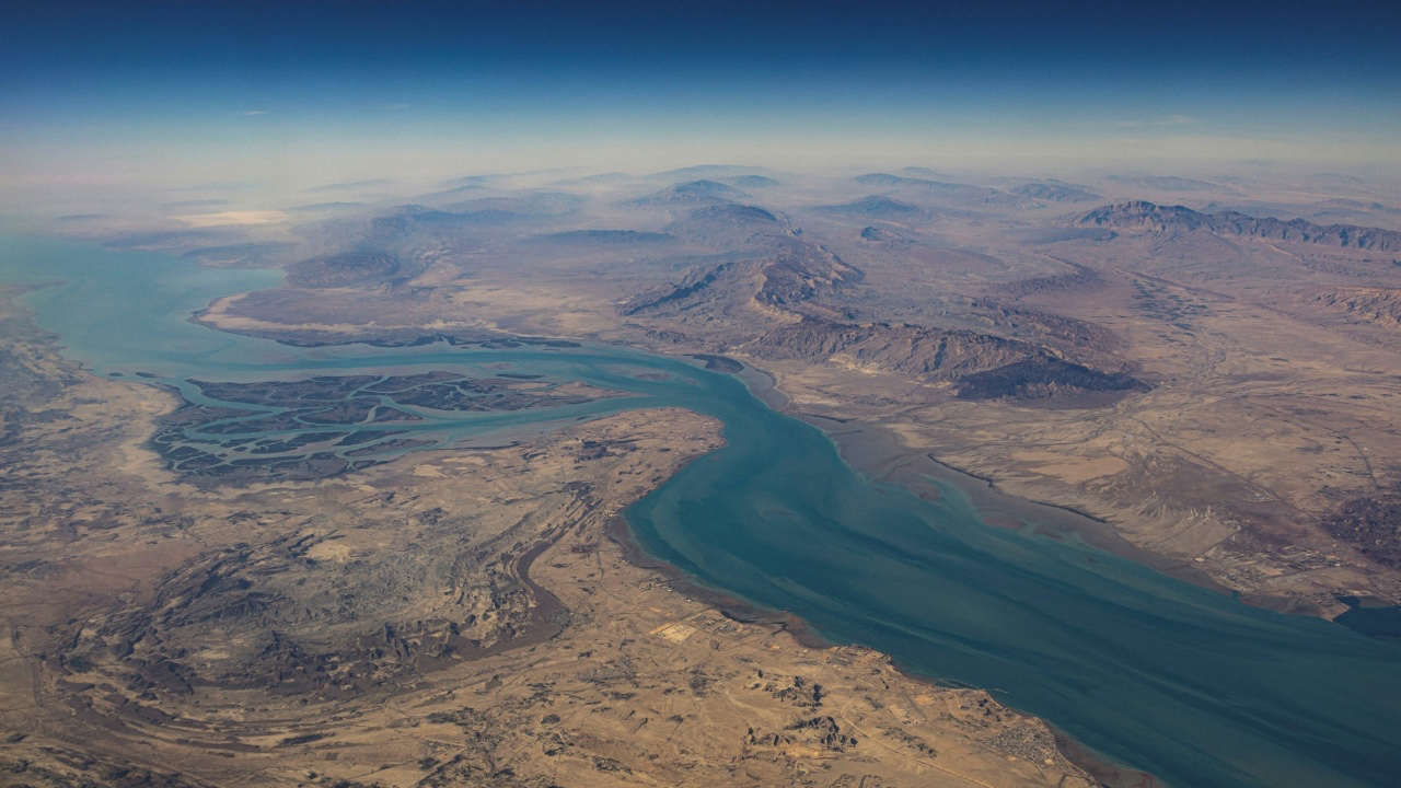 霍爾木茲海峽地緣新局：伊朗策略性開放與中國的全球影響力