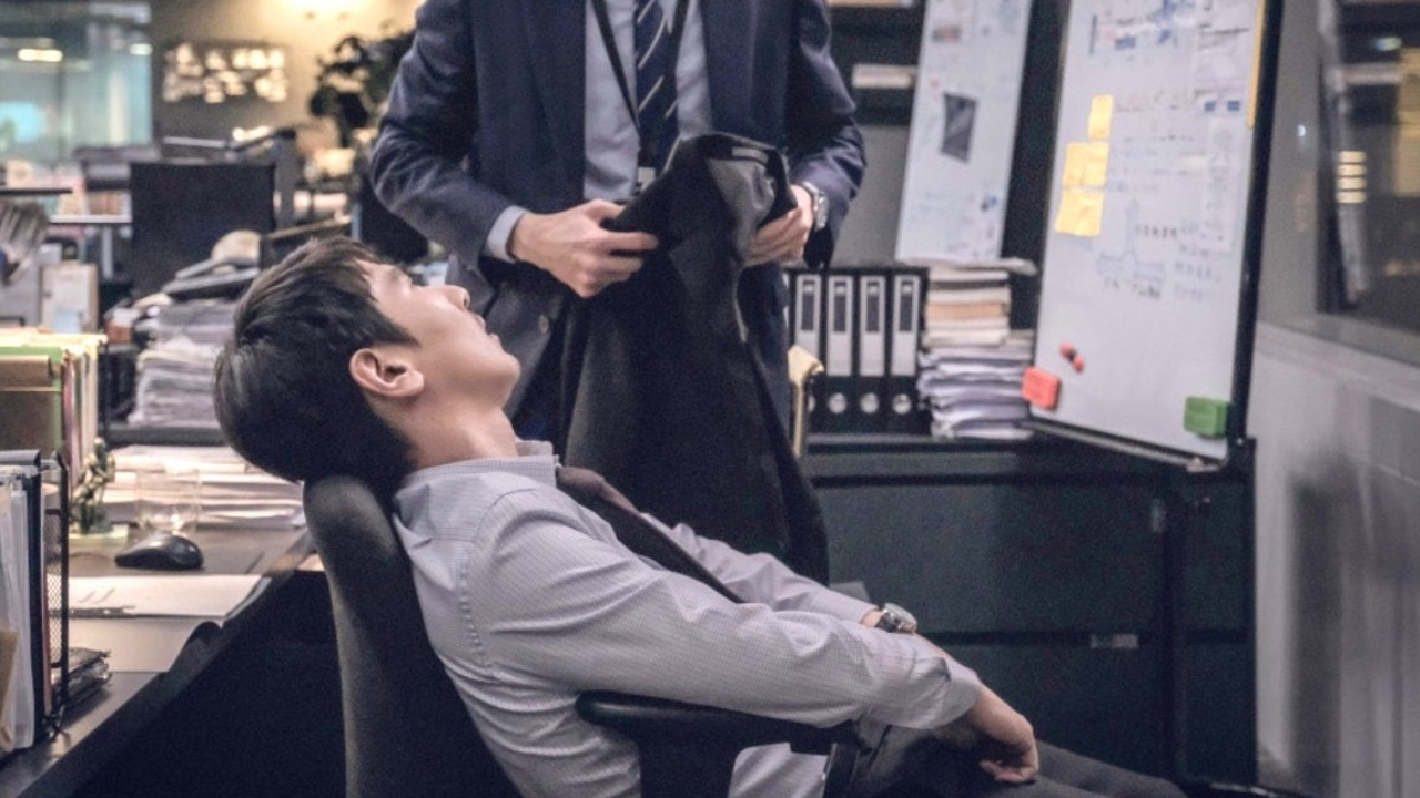 中港大碰撞:港漂女大爆中港職場5大顛覆性差異!香港「搵錢至上」VS內地瘋狂「內卷」殘酷真相