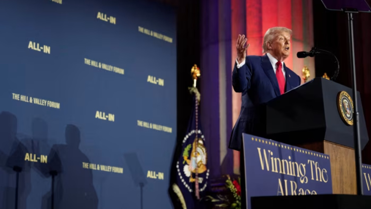 當AI成為「全民公敵」:美國中期選舉的科技焦慮與中國「骨灰房」亂象的社會反思