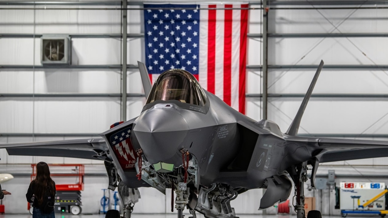 美軍F-35戰機內華達墜毀事件：可靠性、戰備與地緣政治的深層考量