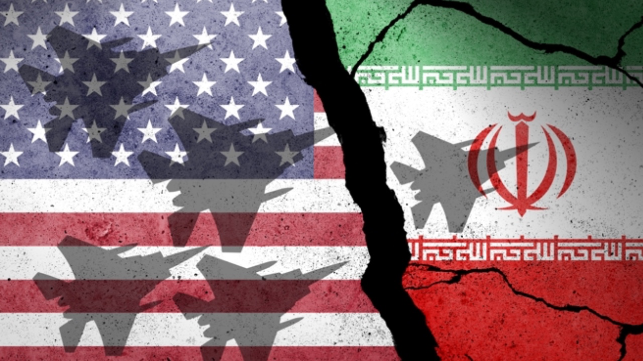 談判是真誠還是戰術拖延？美國被指「買時間」集結兵力，現任美國總統特朗普面臨多線火線