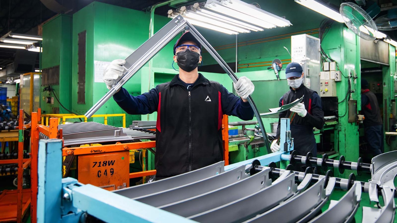 路透：中國汽車零件成安全隱憂，美國NHTSA擬全面封殺