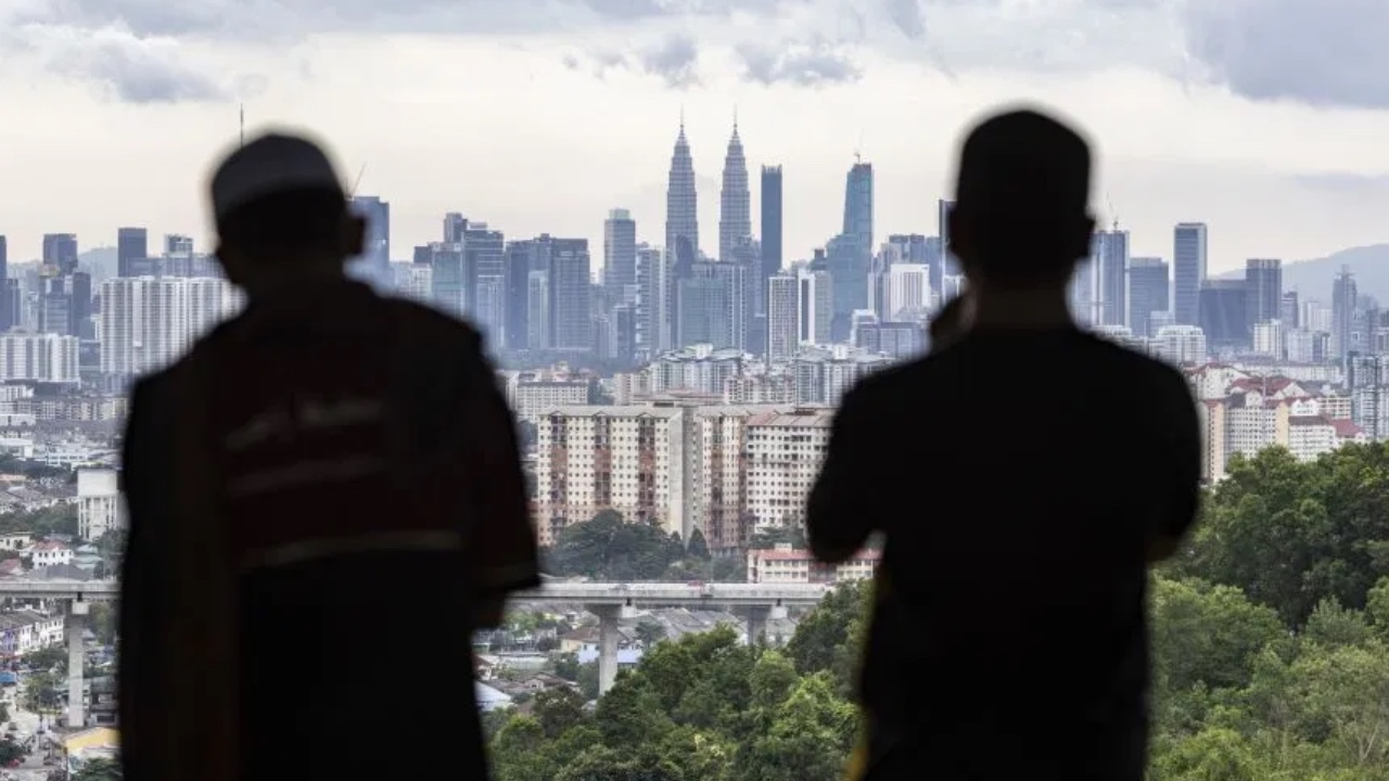 全亞洲警惕！台灣政府叫備戰，人民靜靜雞部署後路！爆中產辦第二護照同資產外移潮