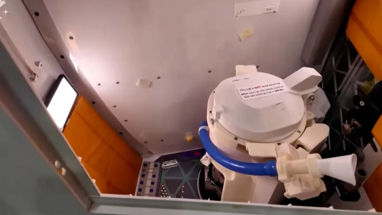 一泡尿改女人火大Artemis II軌道？2300萬美元太空廁所升空即壞！被迫旋轉太空船曬太陽融冰通渠