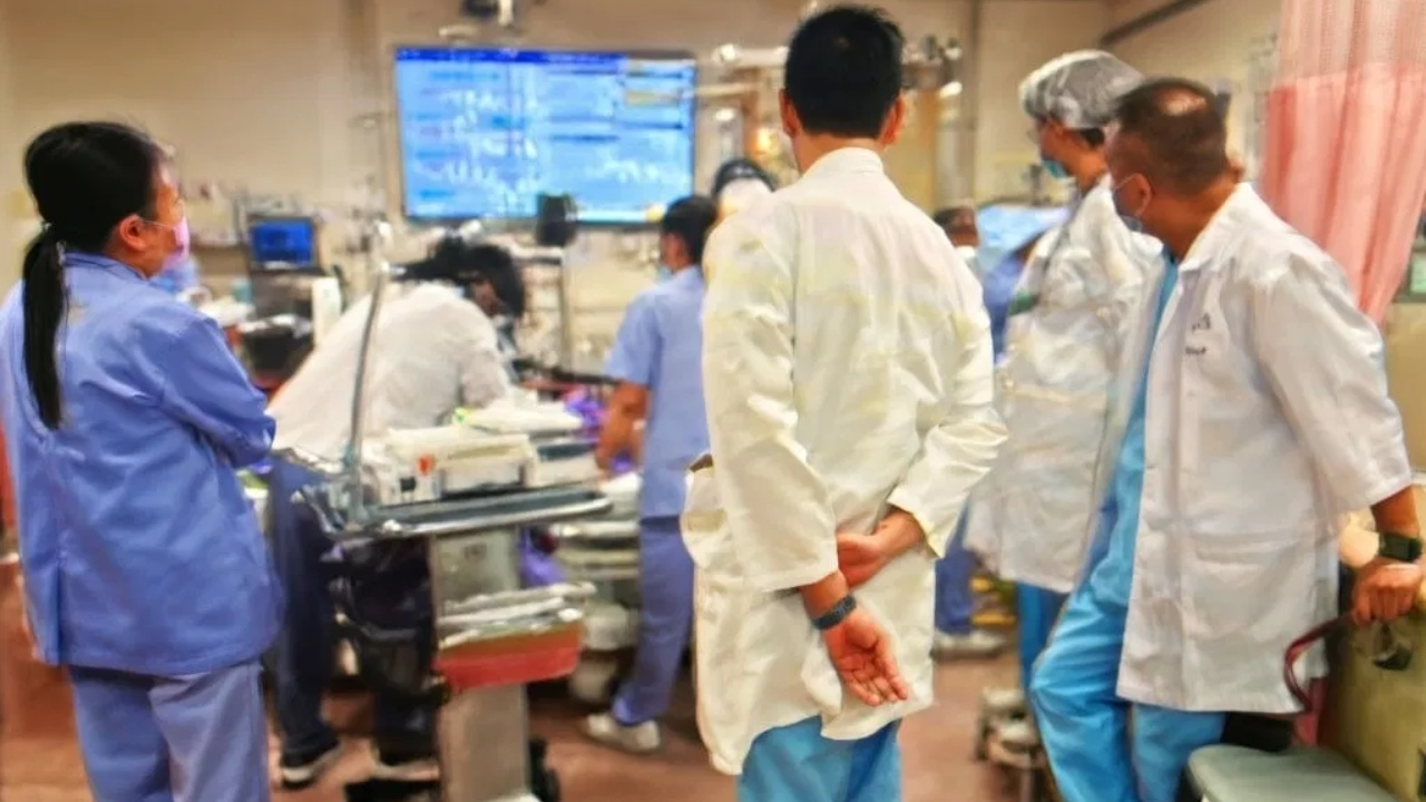 醫生定網紅?全民造星3蘇浚祈po電擊照捲私隱風波!堅持話遭報復抹黑!醫管局一句「已非員工」揭真相