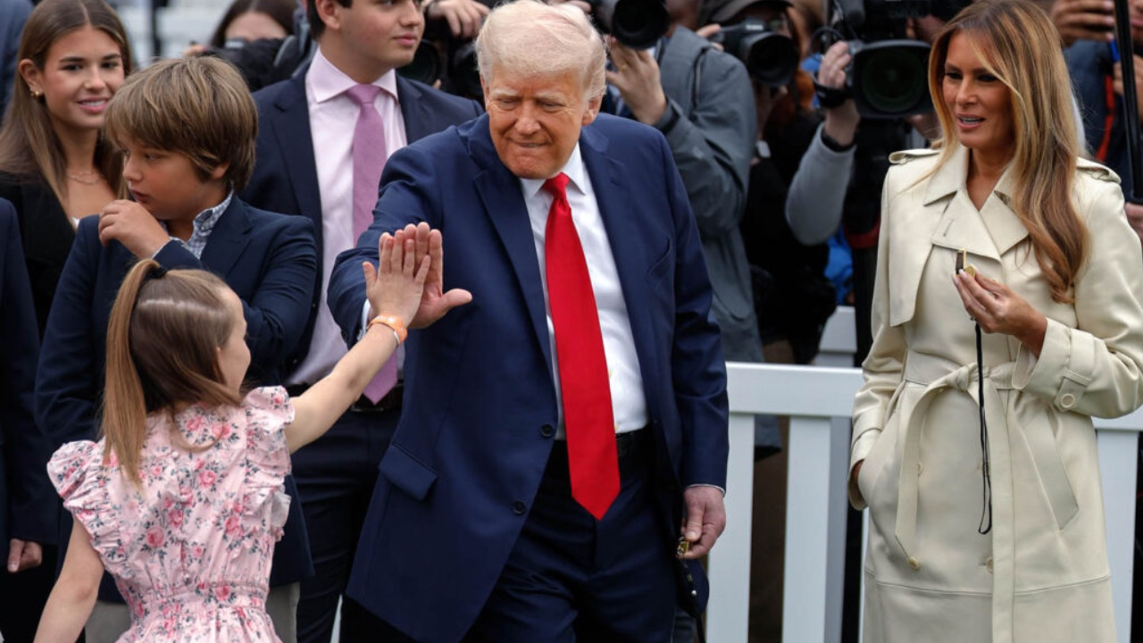 西方政治雙重亂局:特朗普被自家人罵瘋、倫敦「快閃搶掠節」驚現BNO移民子女