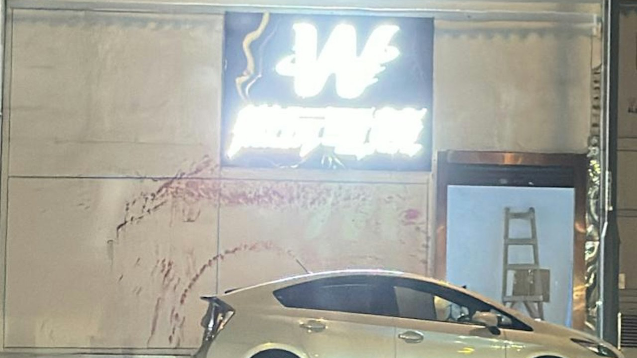 元朗網吧拒交陀地遭恐嚇!大漢上門勒索+淋紅油!反黑3日拘3人