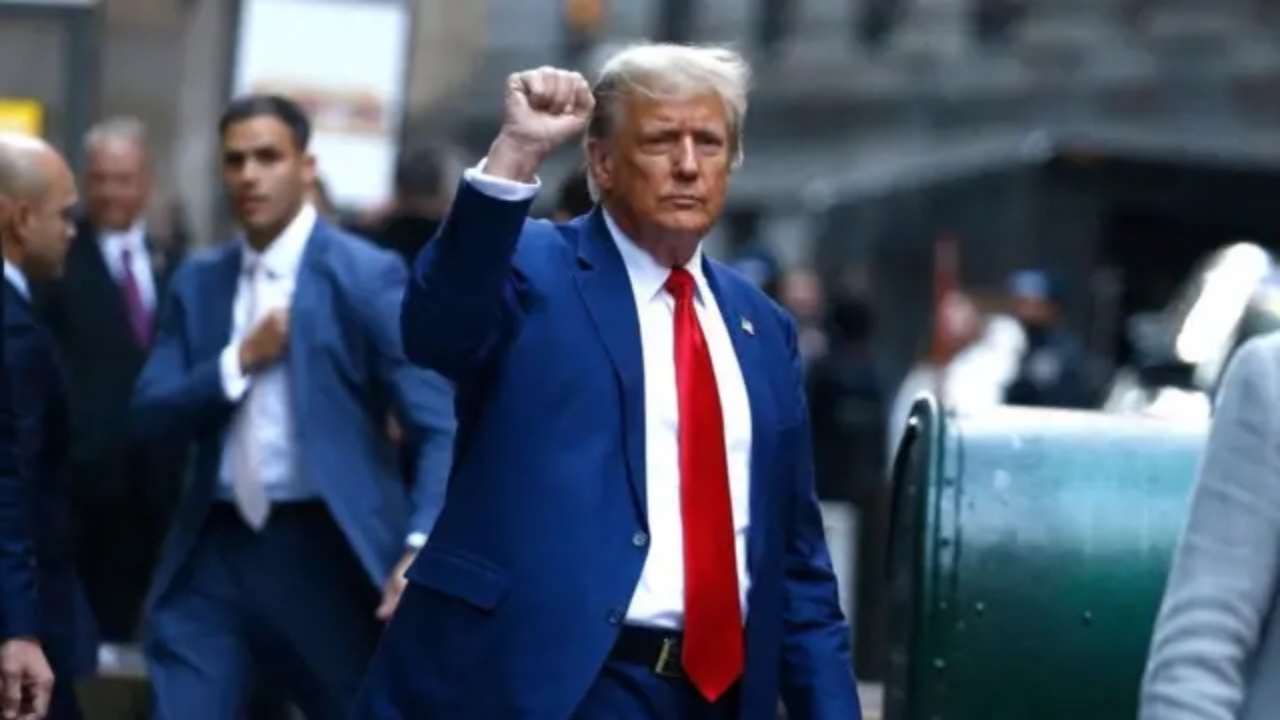 宇宙級雙重標準！伊朗收費係非法，美國收費係正義？特朗普無恥宣稱「波斯灣獲勝」徹底拆穿