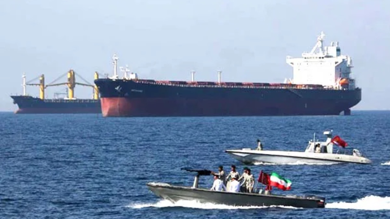 停火講完又反口！伊朗再封霍爾木茲海峽！兩商船中槍被迫掉頭！最大輸家係全世界消費者！