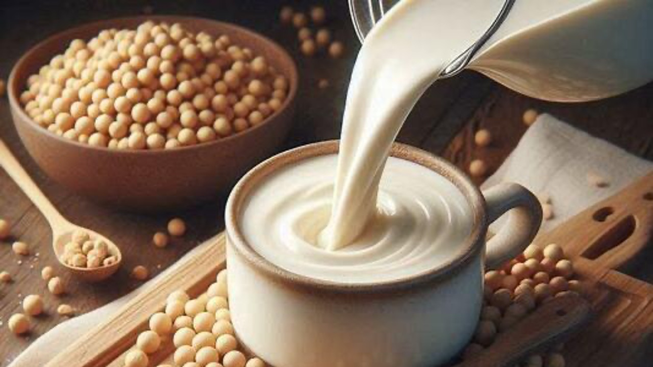 以為豆漿好健康？無糖一定好？3種飲法愈飲愈肥，補唔到鈣仲可能傷腎！