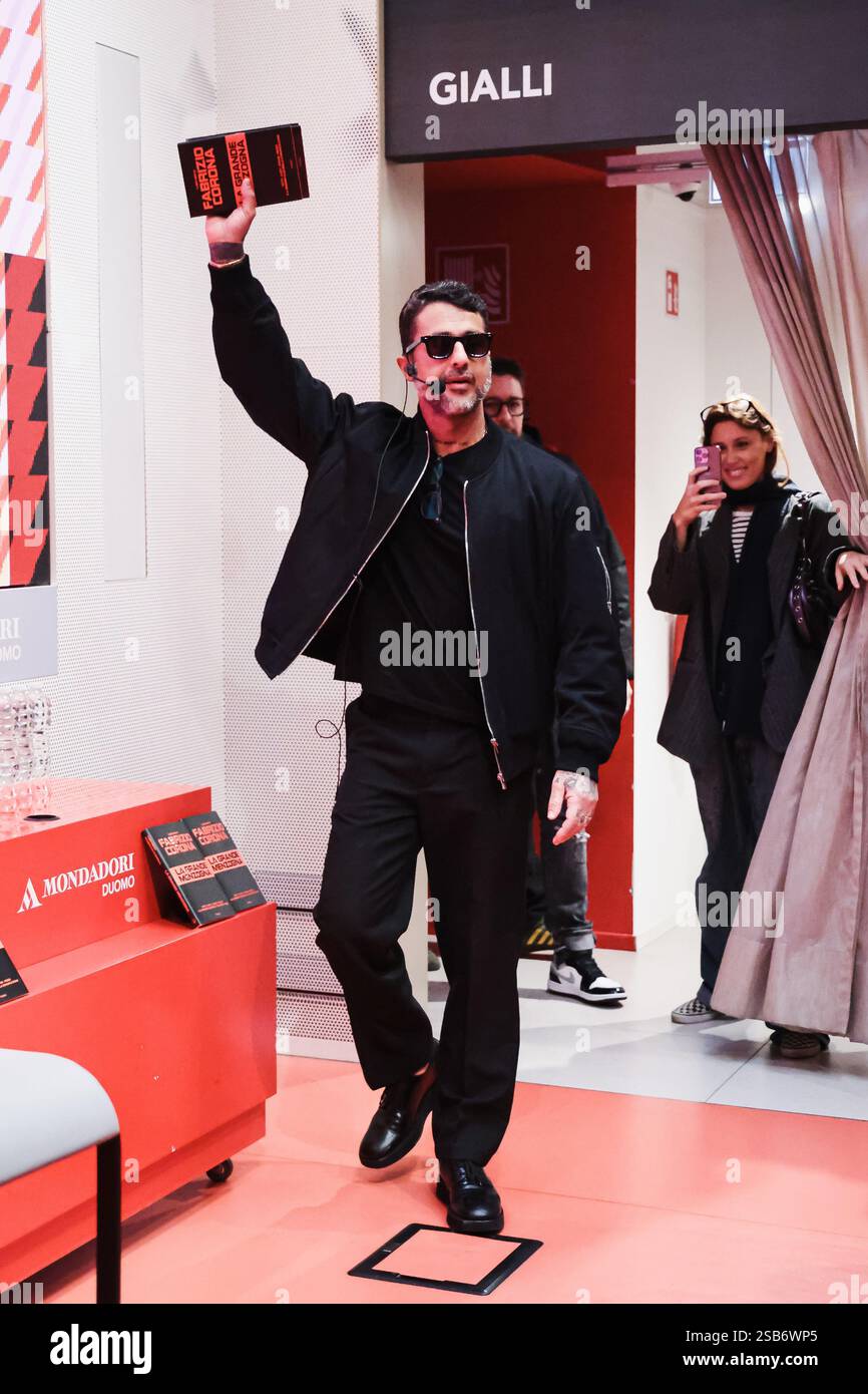 Fabrizio Corona contro Alfonso Signorini: "Ho 100 testimonianze, la verità verrà a galla"