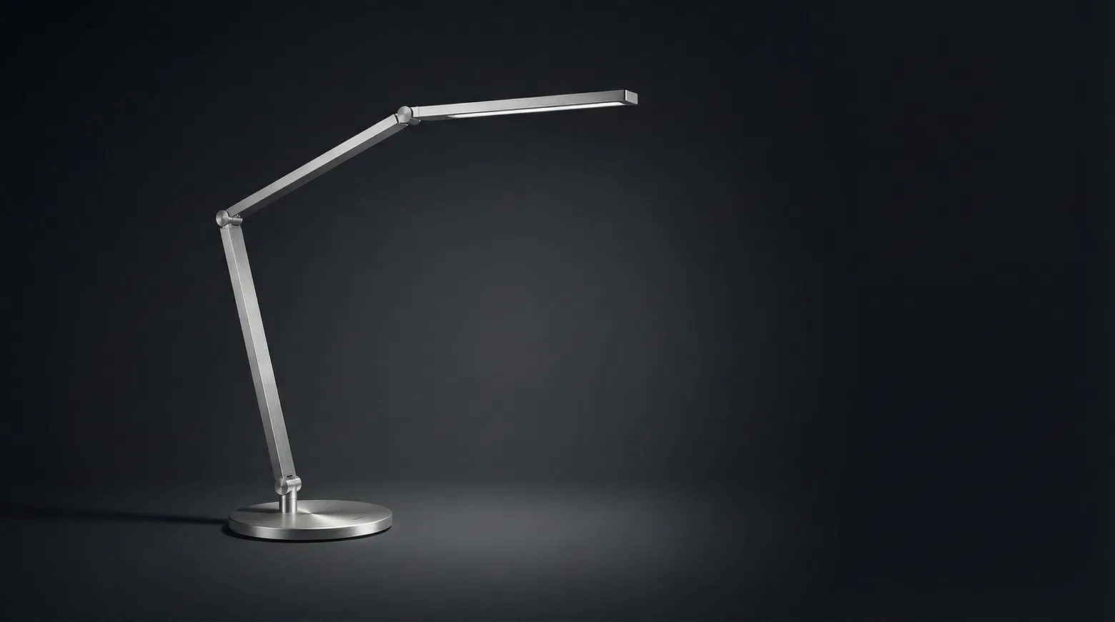 企業採購桌上型 LED 檯燈的藍光危害與護眼標準