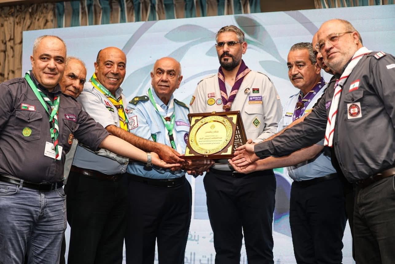 في الذكرى 72 لتأسيس الحركة العامة للكشافة والمرشدات في ليبيا، نقف باعتزاز أمام مسيرة وطنية صنعت القيادات ورسّخت قيم الانضباط والعطاء. السفير عبد المطلب ثابت - السفير عبدالمطلب ثابت يهنئ بالذكرى 72 لتأسيس الحركة العامة للكشافة والمرشدات في ليبيا