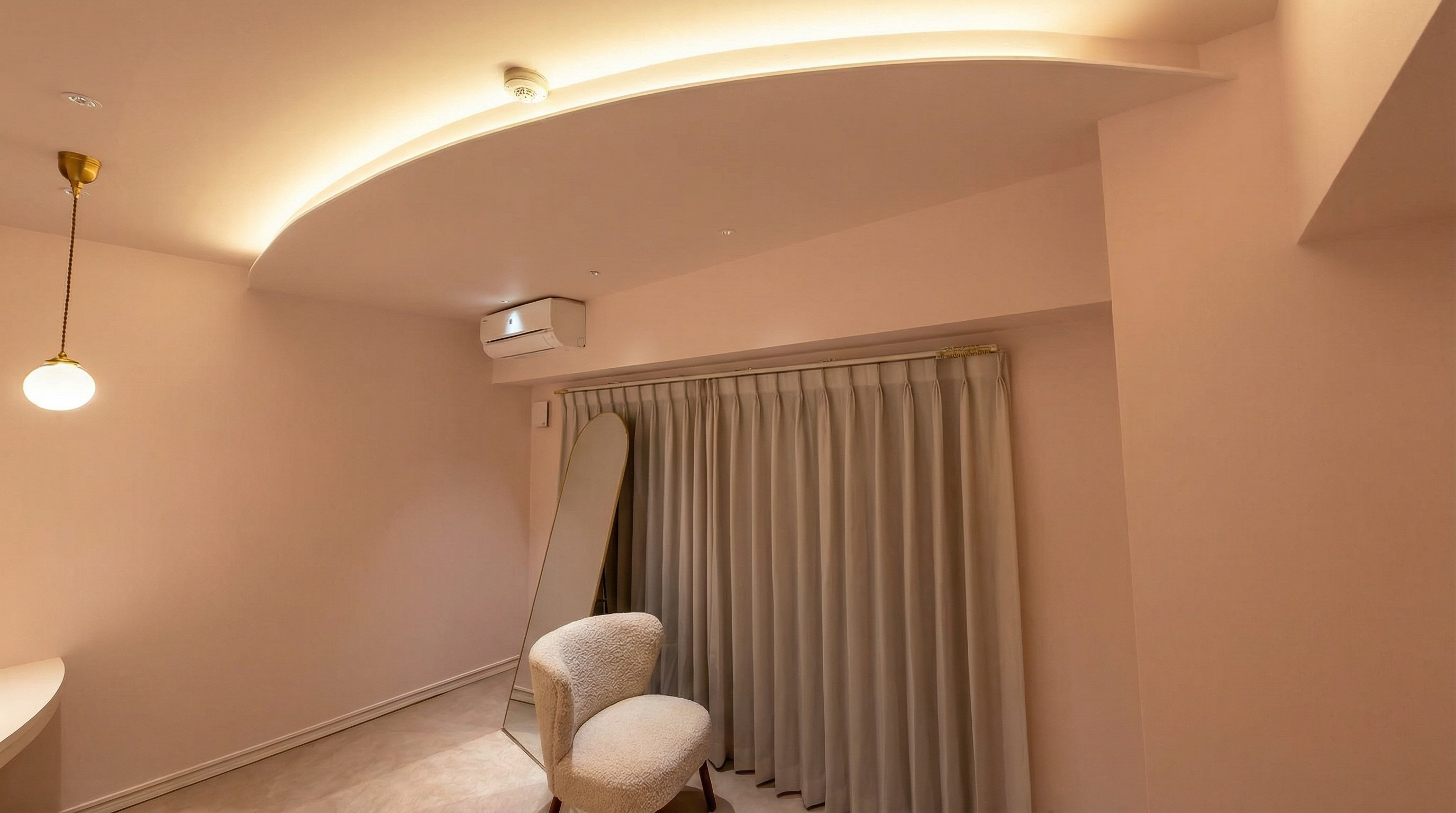 東京都港区 美容室 - 岡山の店舗内装工事事例