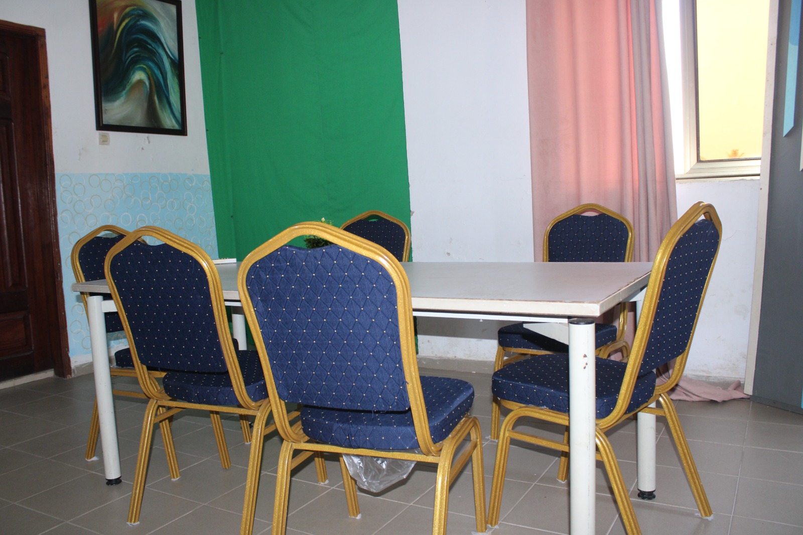 Salle de réunion de 10 places