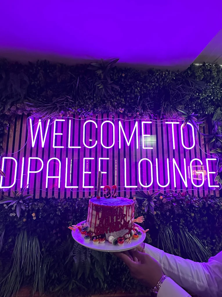 Dipalee Lounge