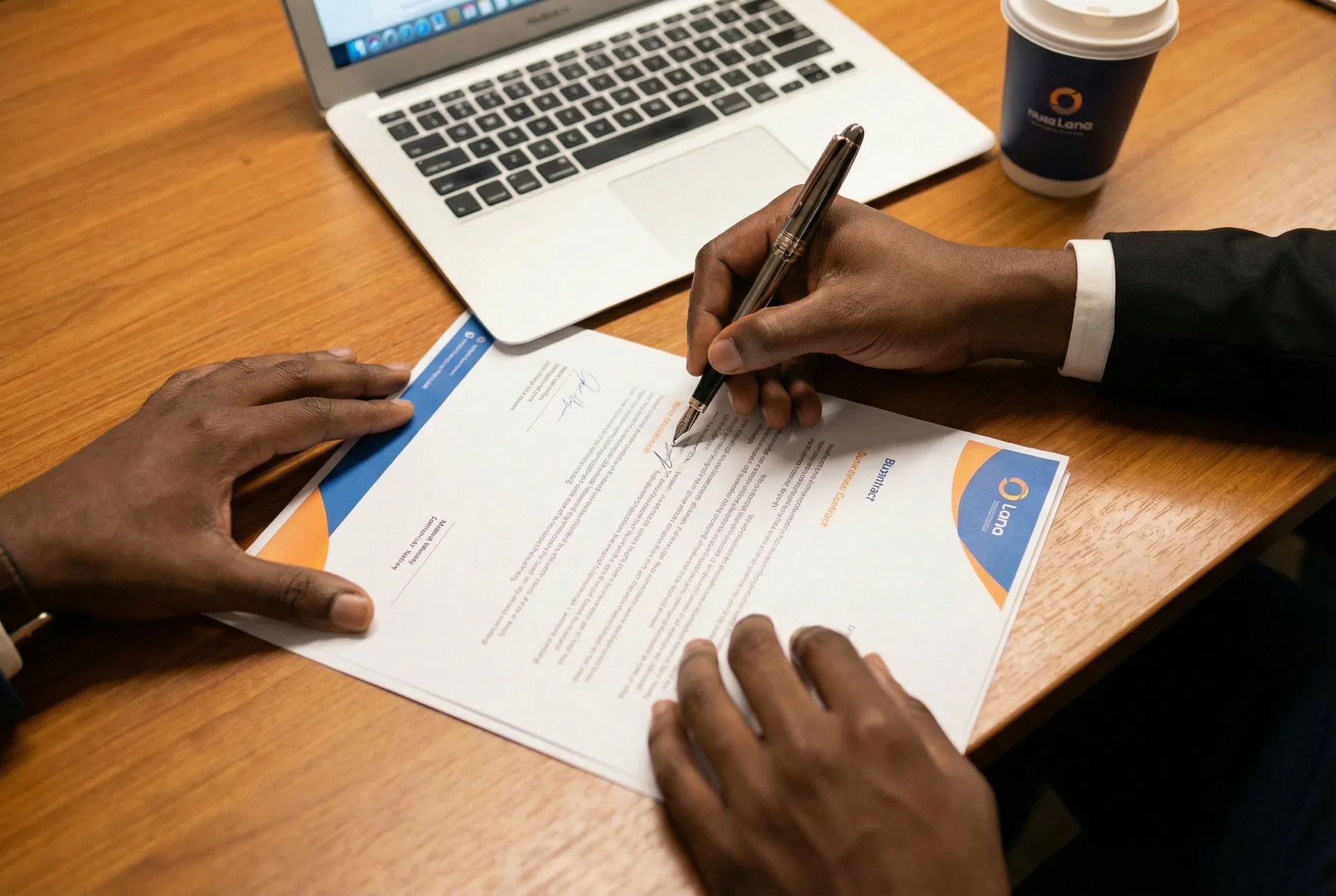 Signature de contrat professionnel