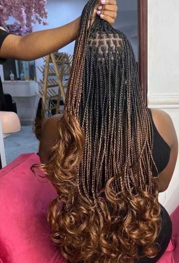 French Curls Medium (Water Resistant) - 1