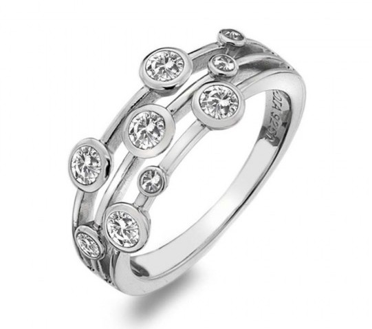 Hot Diamonds 所有珠宝25% off，项链/戒指/耳钉均可选购