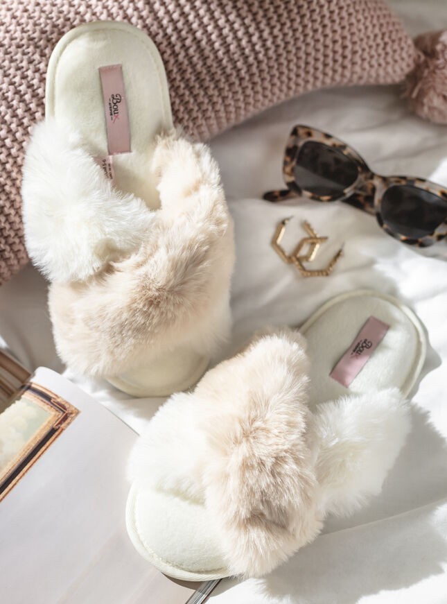 Boux Avenue春季折扣！家居服/内衣/拖鞋20% off