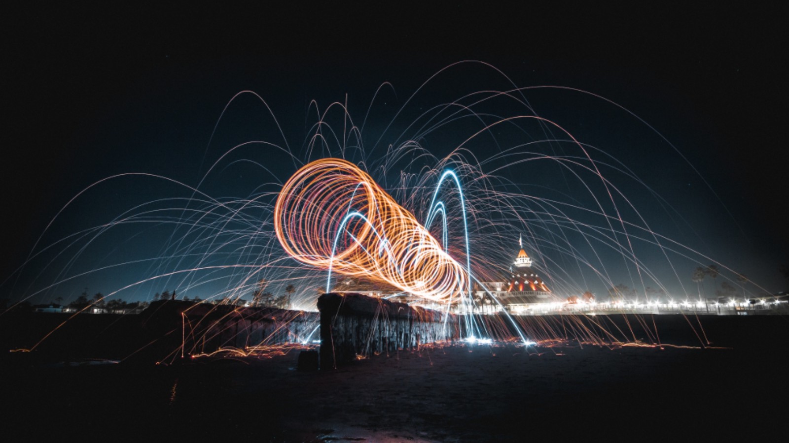 英国本想“分区收费”电费，现在正式取消了！