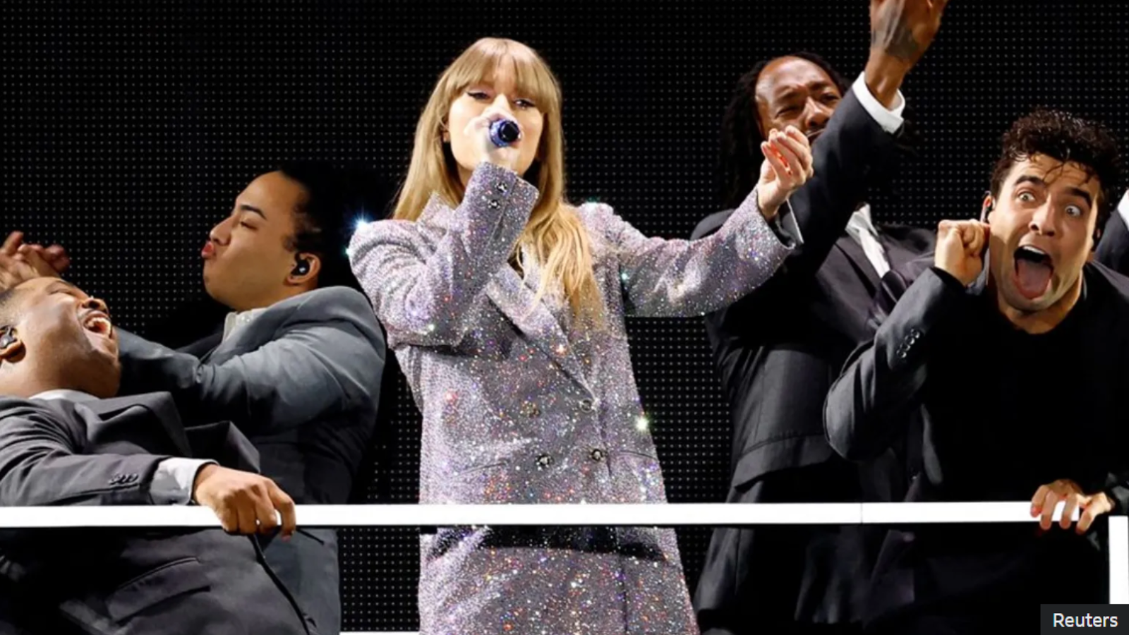 Taylor Swift 旋风6月到英国,利物浦成為“Taylor Town”!