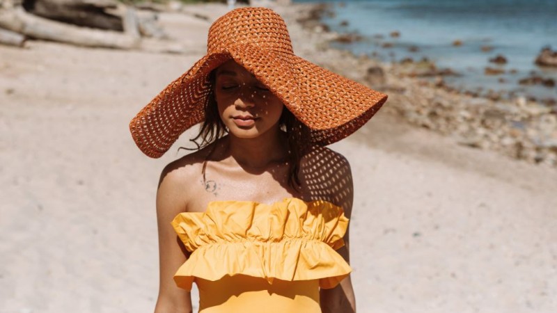 最能代表夏天的草编包，慵懒甜美增加度假气息！