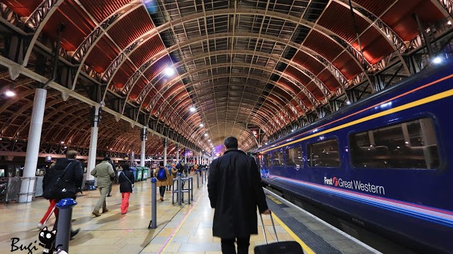 在英国如何购买火车票？