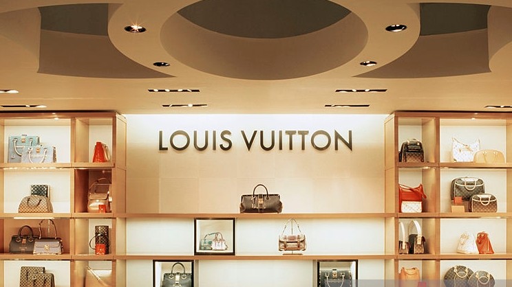 英国有哪些奢侈品？在哪买最便宜