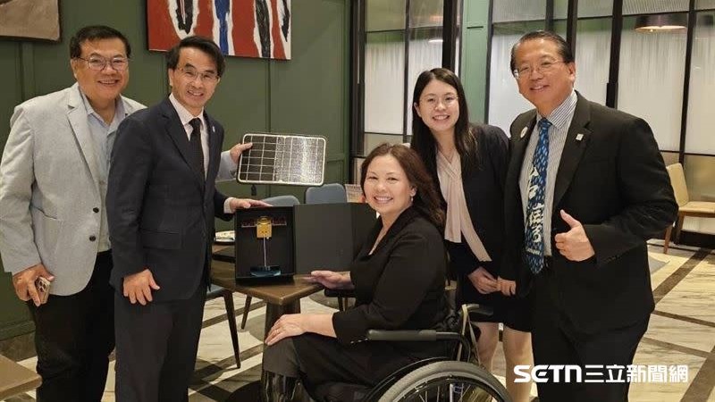 美國參議員4度訪台！私人時間獨家給他 達克沃絲：台美這法案有機會過 - 哈囉台灣活動圖片