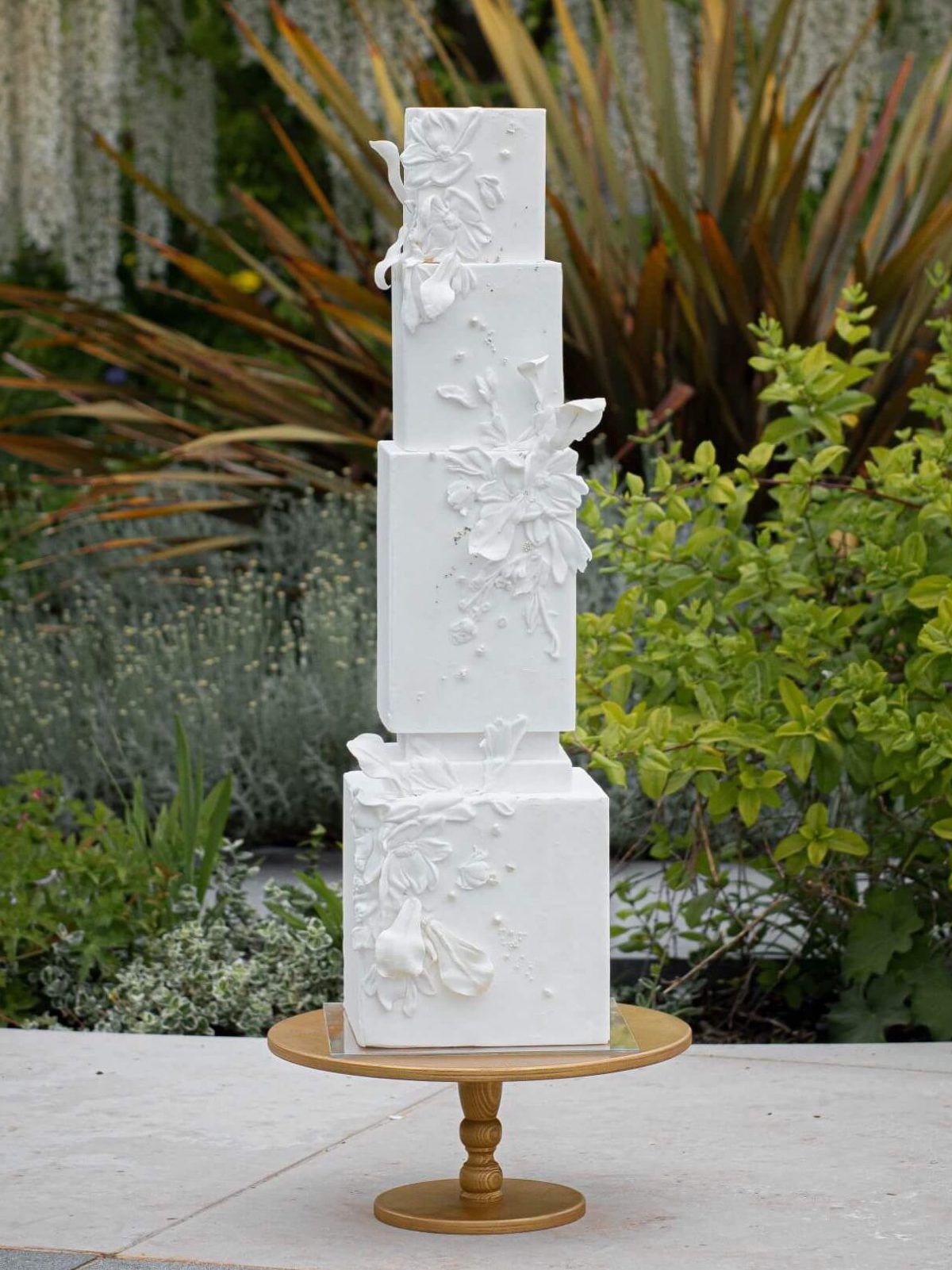 4 tier square wedding cake